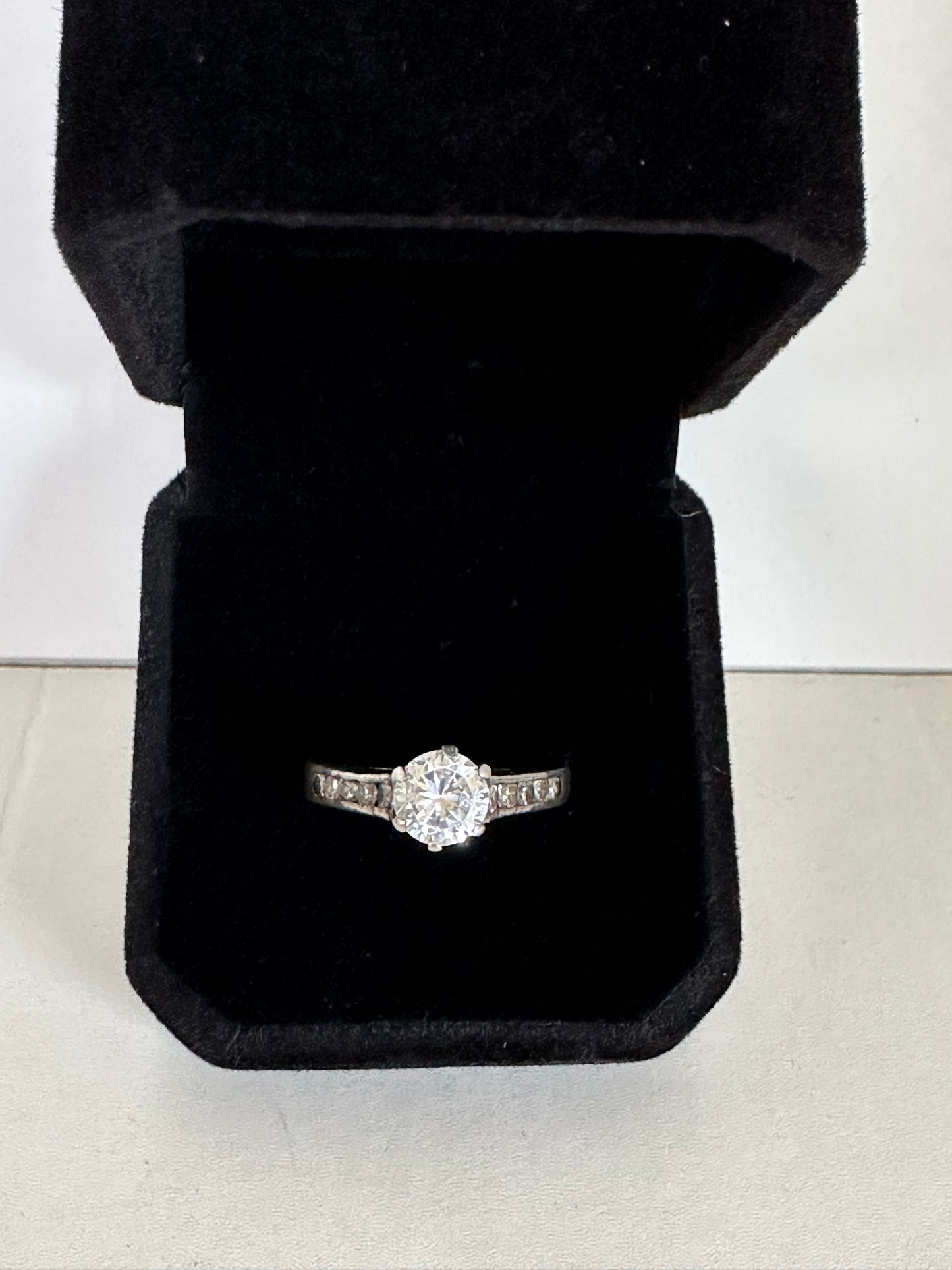 Classic Round Cut .925